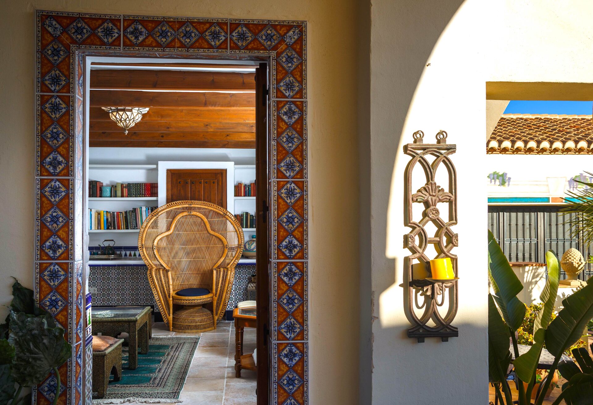 Bibliothèque, La Esperanza Granada © La Esperanza Granada srl