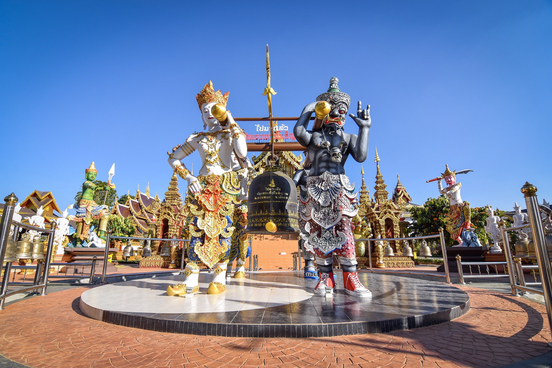 Wat Saeng Kaeo Phothiyan, Chiang Rai, Thaïlande © Bond Supanat