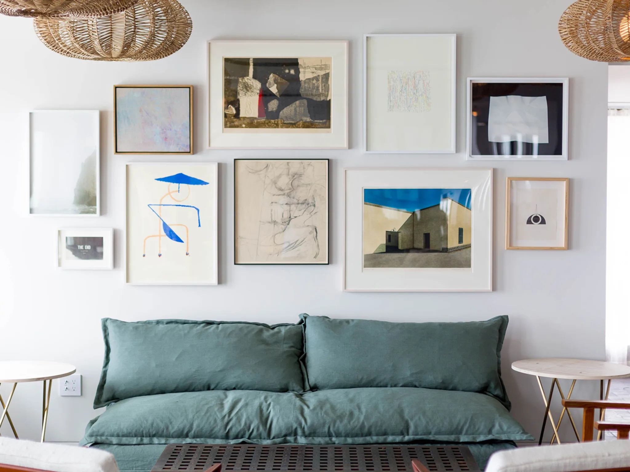 Club Salon, oeuvres de Karin Mueller and Jo Zorilla, Little Beach House Malibu, Californie, USA © Soho House