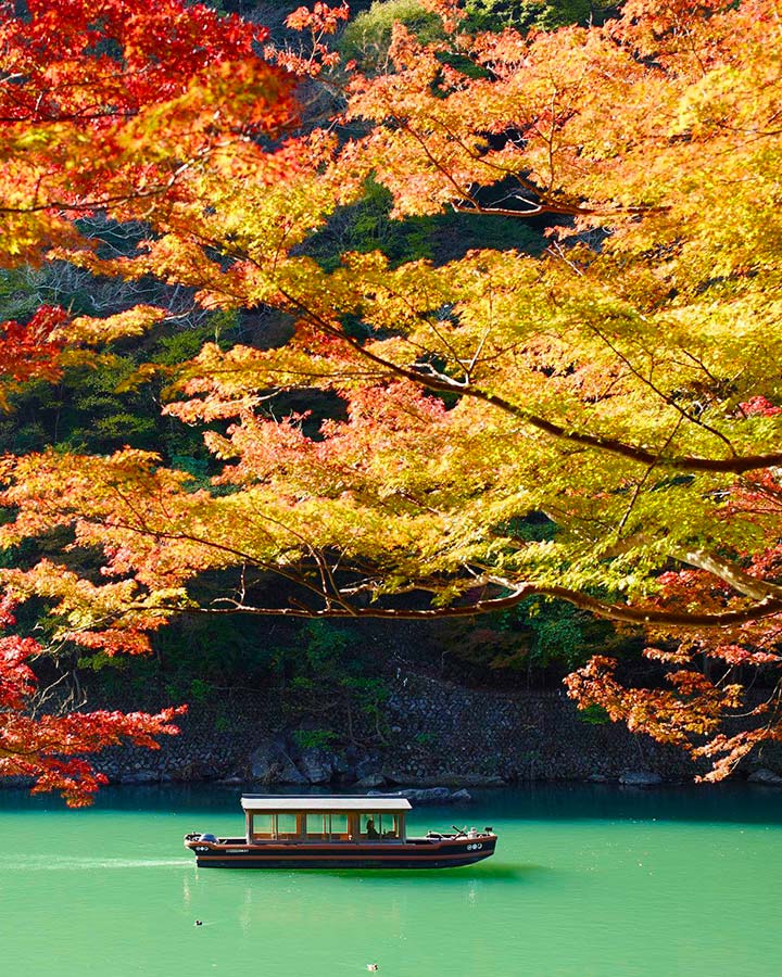 Venez en bateau, Hôtel Hoshinoya Kyoto, Japon © Hoshino Resorts Venez en bateau, Hôtel Hoshinoya Kyoto, Japon © Hoshino Resorts