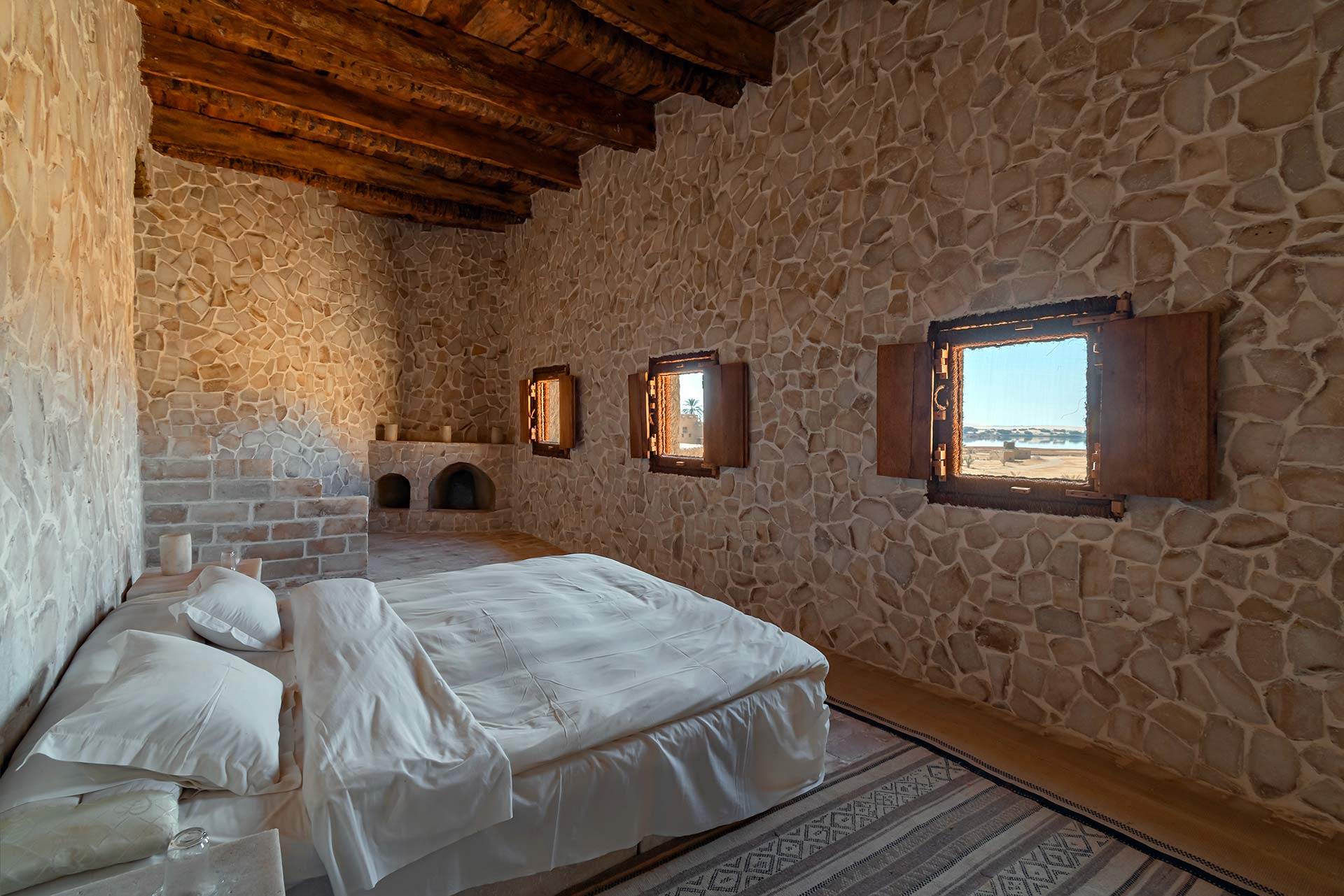 Intérieur chambre, Adrere Amellal, Siwa, Égypte © Adrere Amellal