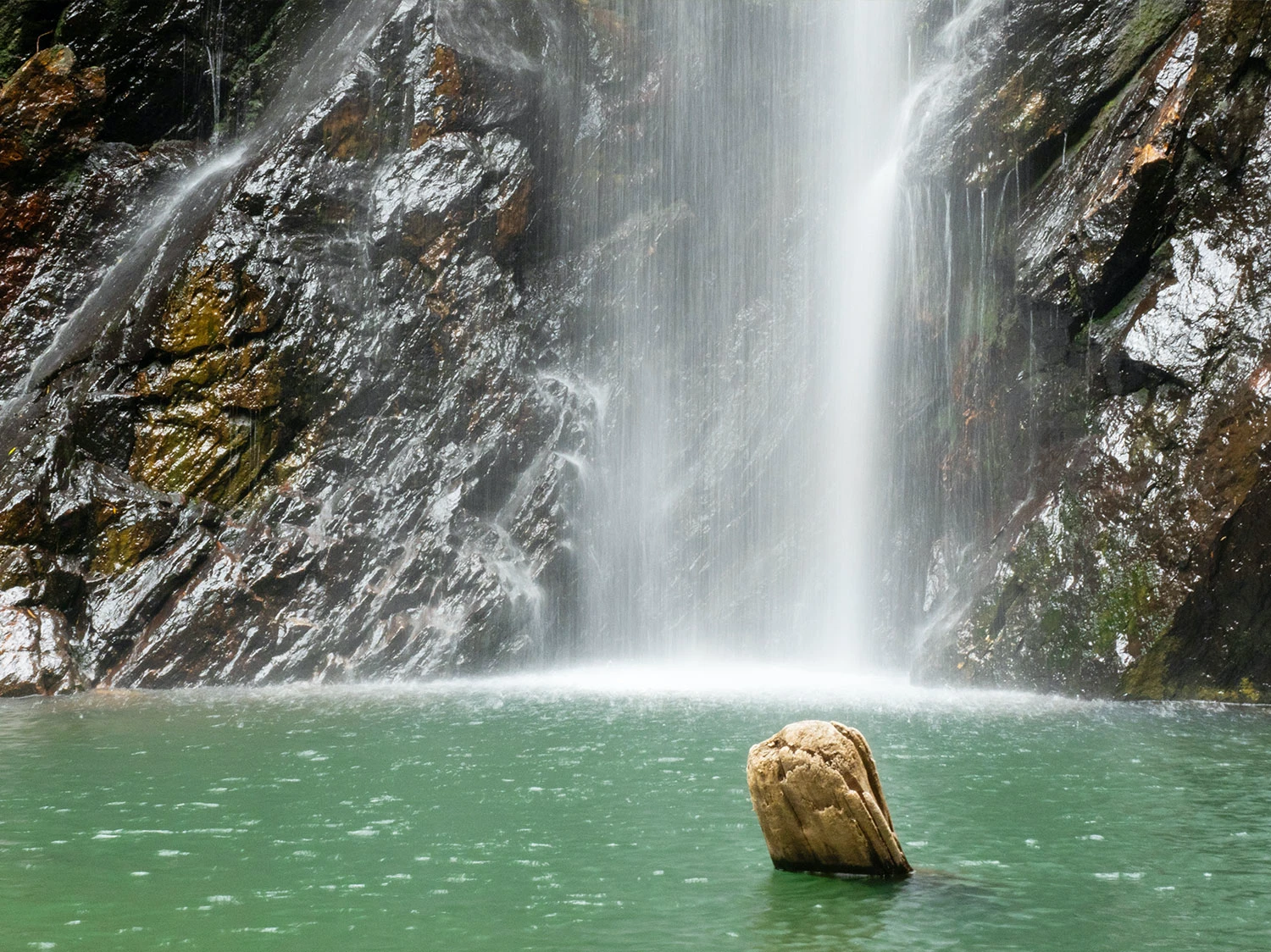 Cascades © Kokomo Private Island Fiji