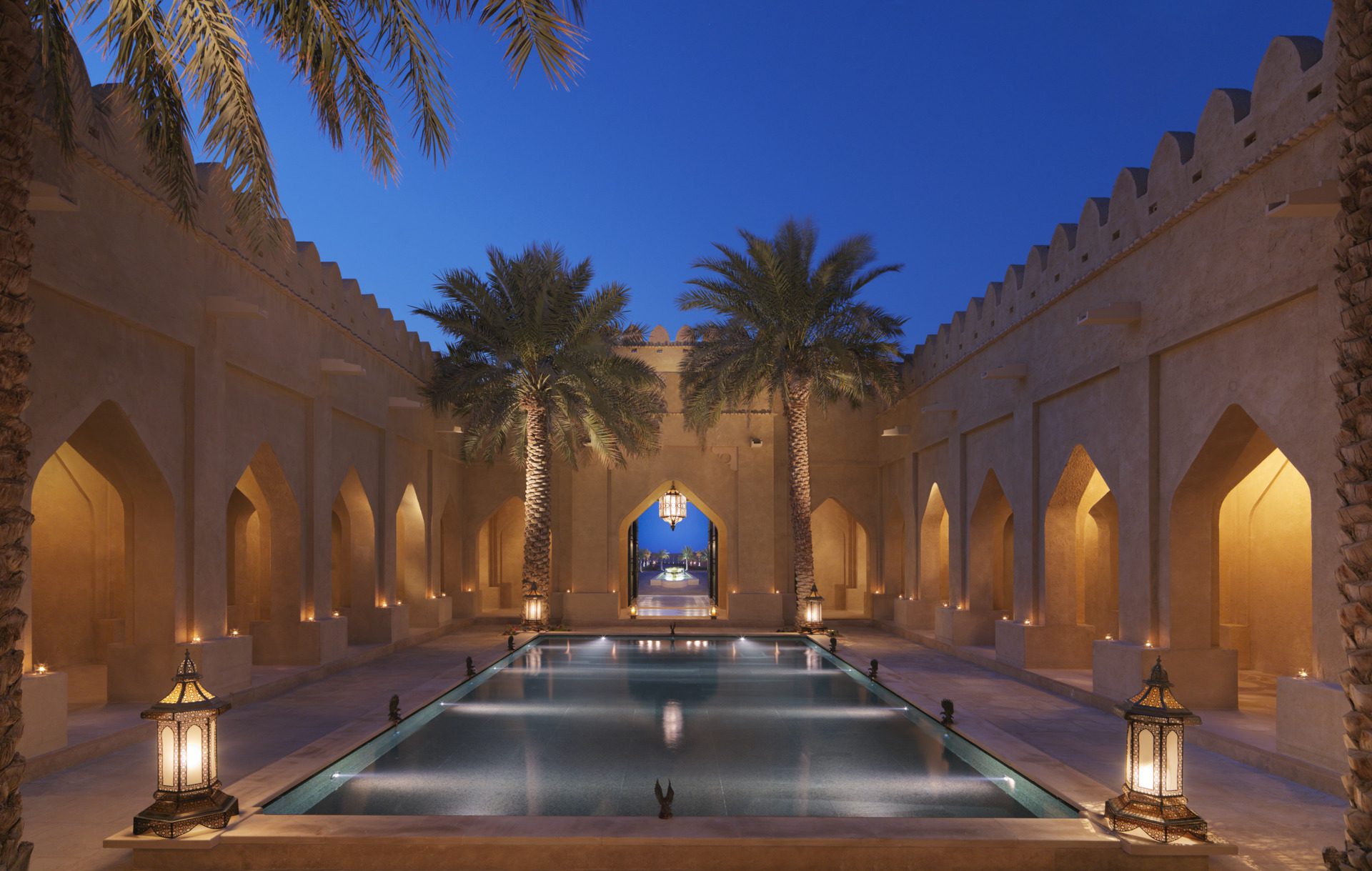 Jardin intérieur, Villa Pavillon Royal, Hôtel Qasr Al Sarab Desert, Abu Dhabi © Anantara Hotels