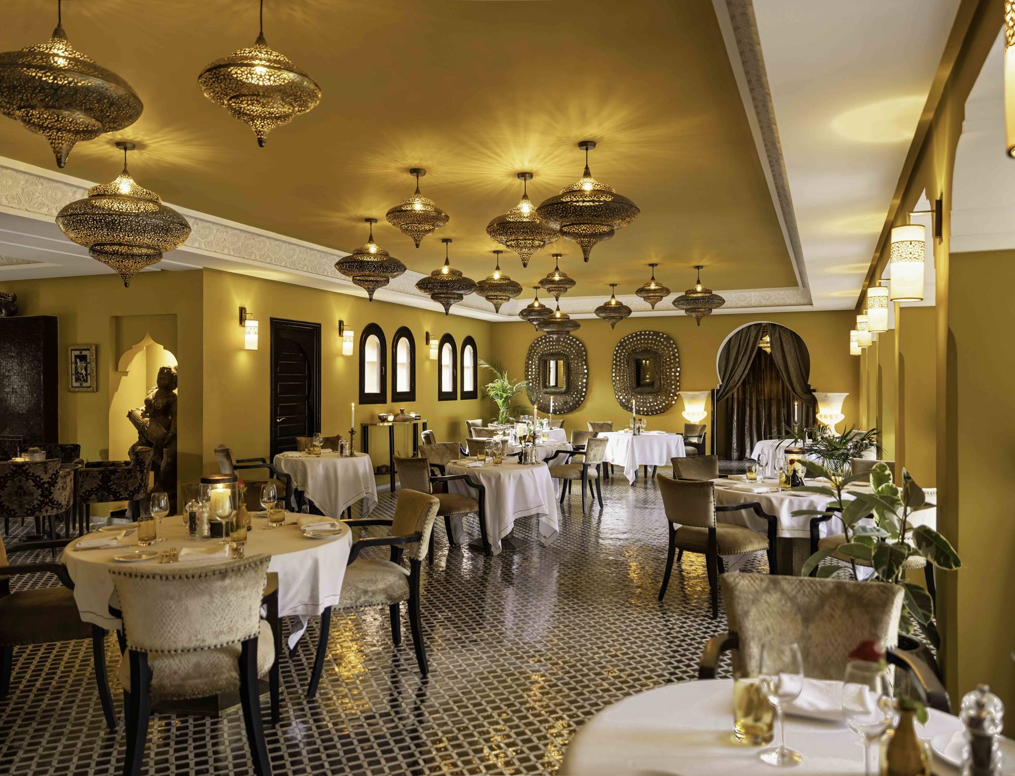 Restaurant, Kasbah Tamadot, Maroc © Virgin Edition limited