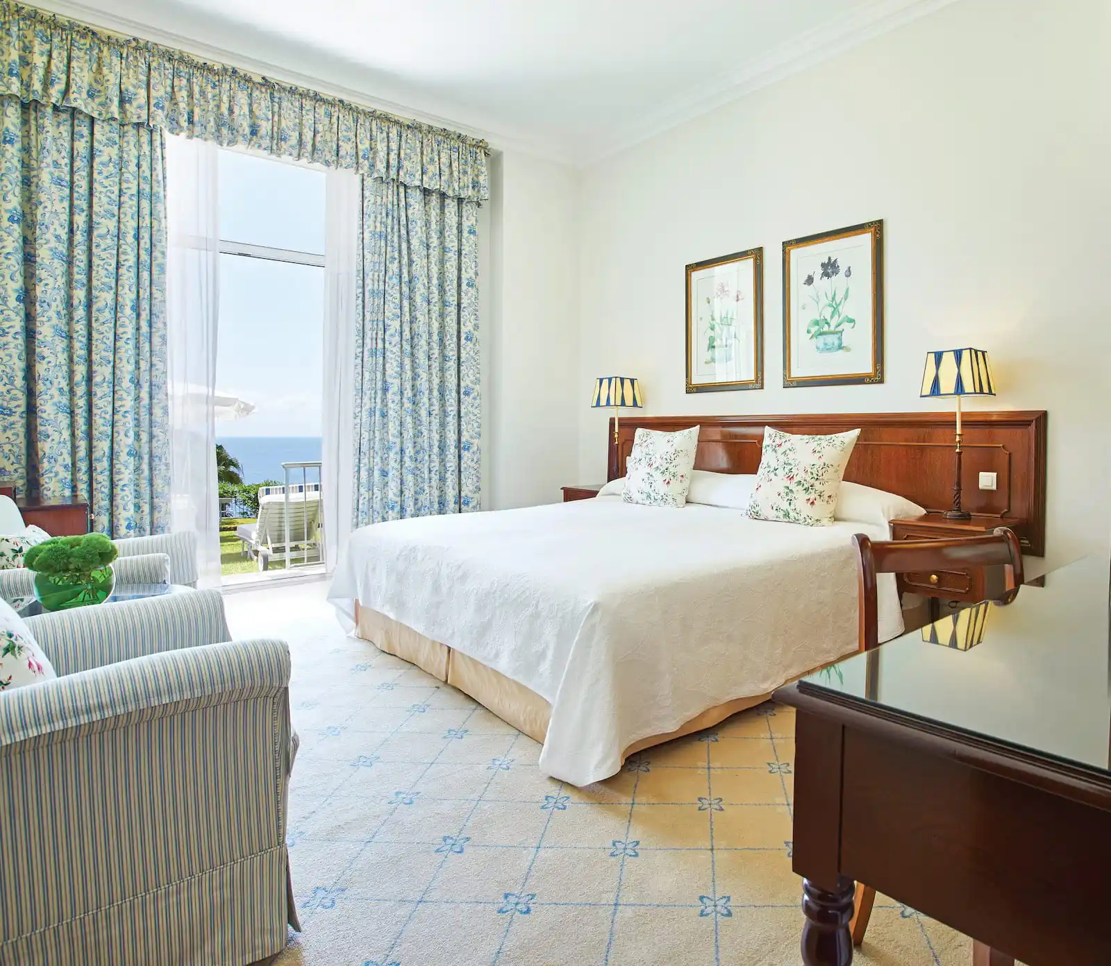 Chambre supérieure, Belmond Reid's Palace, Funchal, Madère, Portugal © Belmond Management Ltd