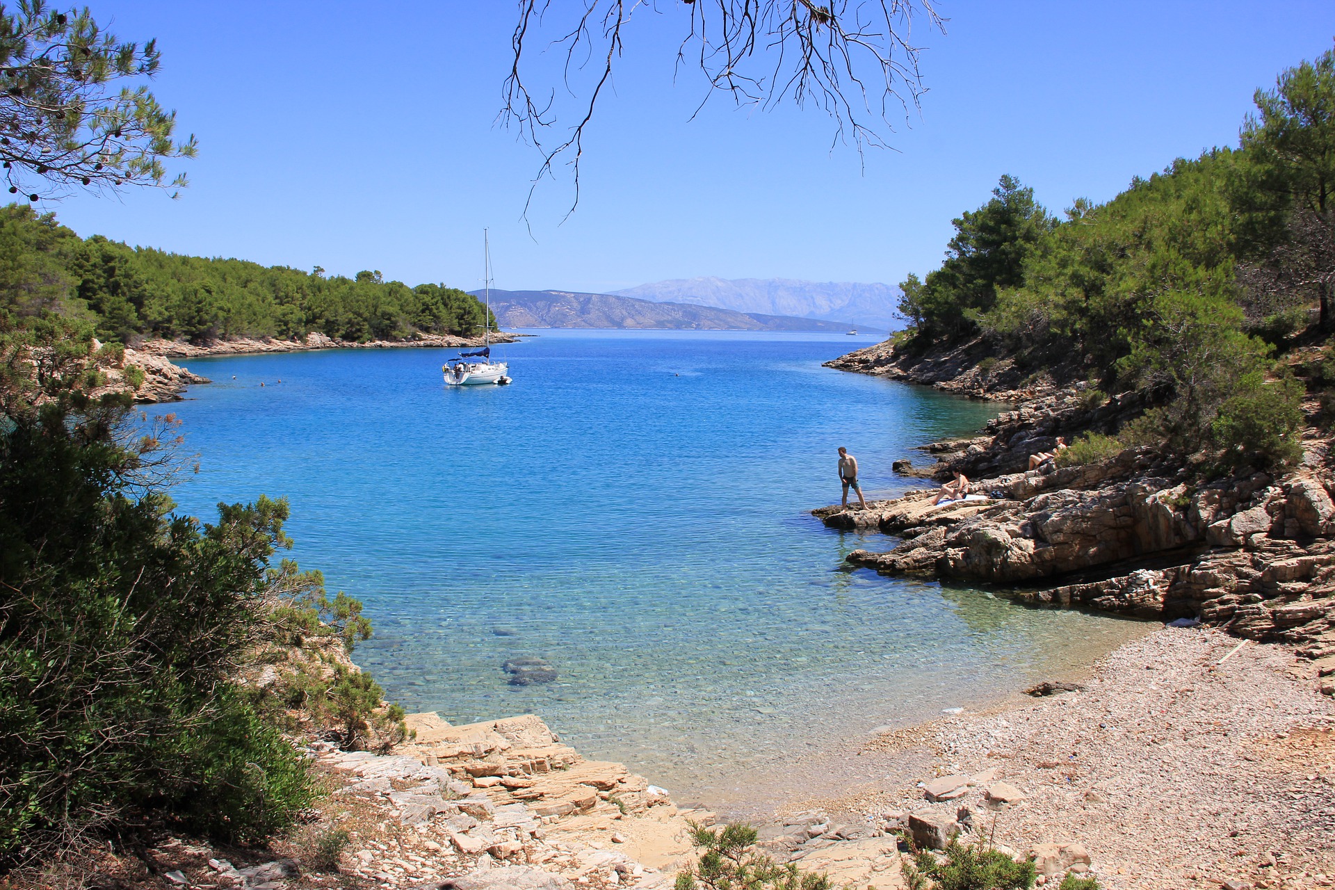 Crique, île de Hvar, Croatie © Barbara Danázs