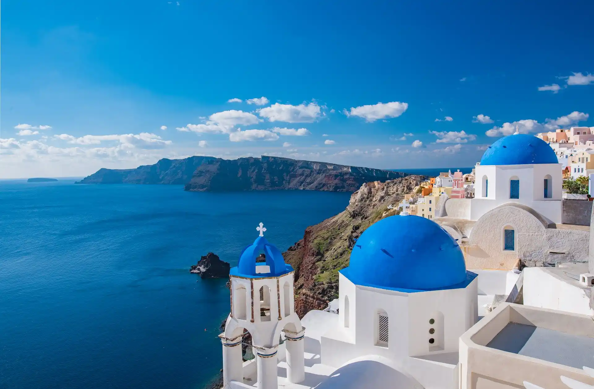 Église, Oia, Île de Santorin, Grèce © Russel_Yan