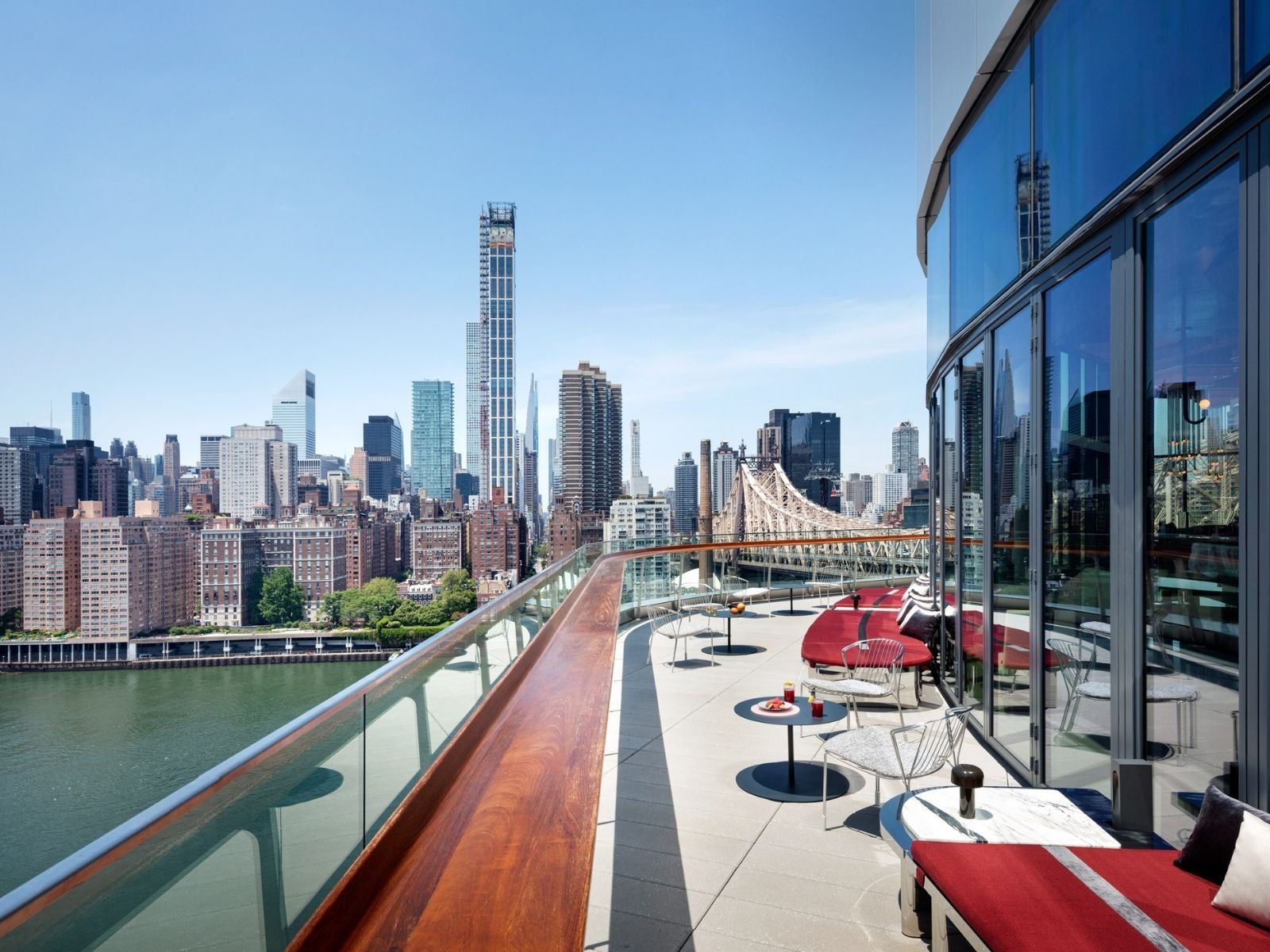 Panorama Room, Graduate Roosevelt Island, New York © Graduate