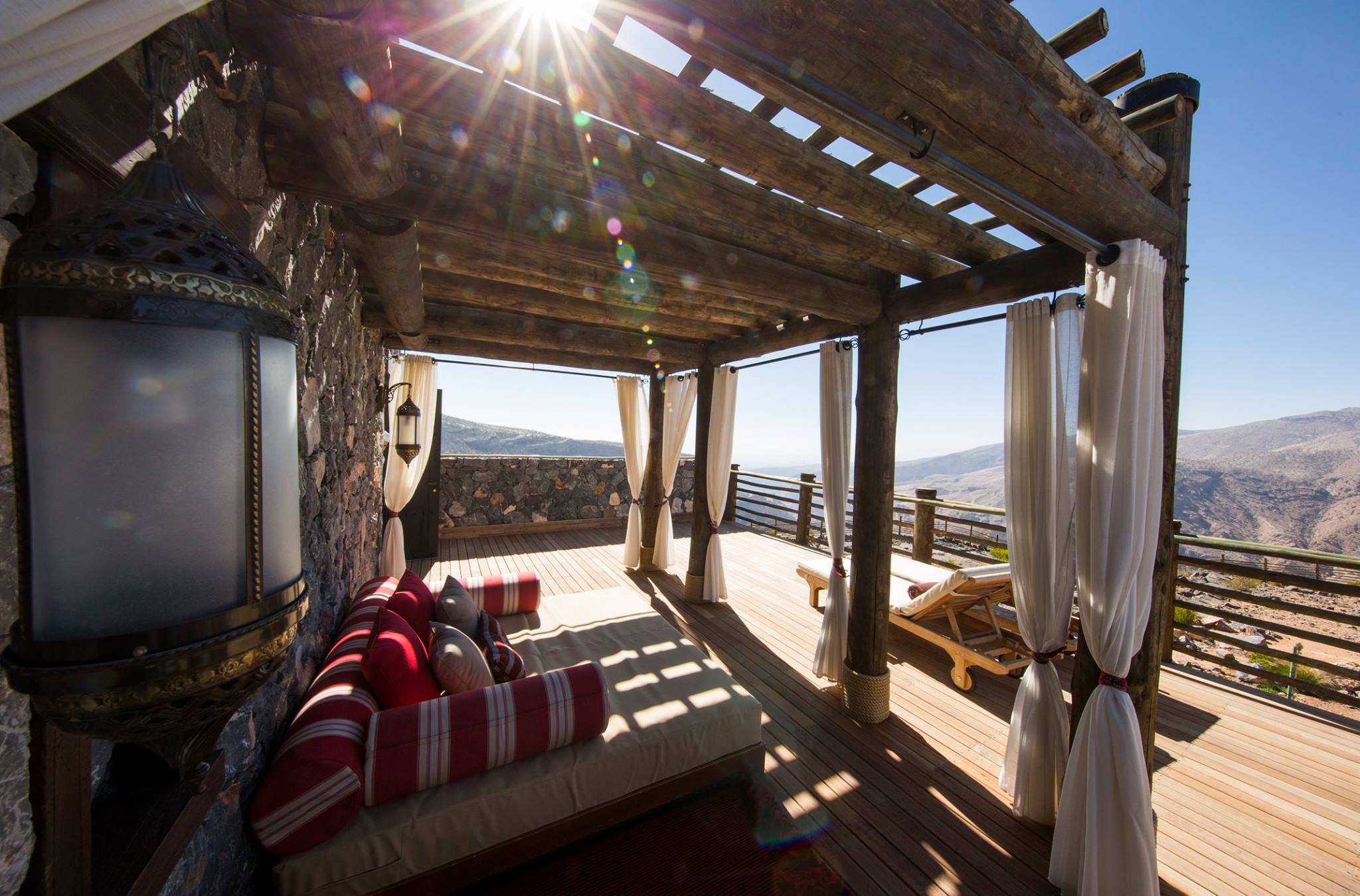 Suite, terrasse, Alila Jabal Akhdar, Oman © Hyatt Corporation