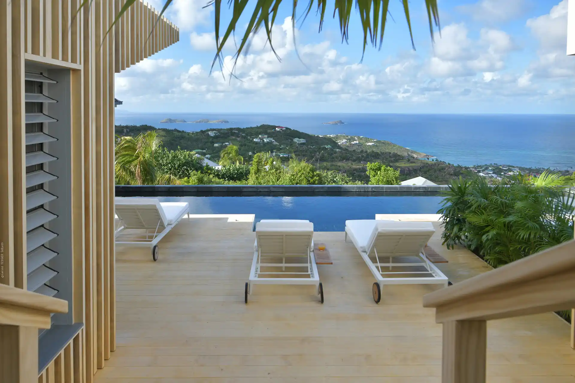 Terrasse avec vue, Les Ondines sur la Plage, Saint-Barth © Hôtel Les Ondines sur la Plage