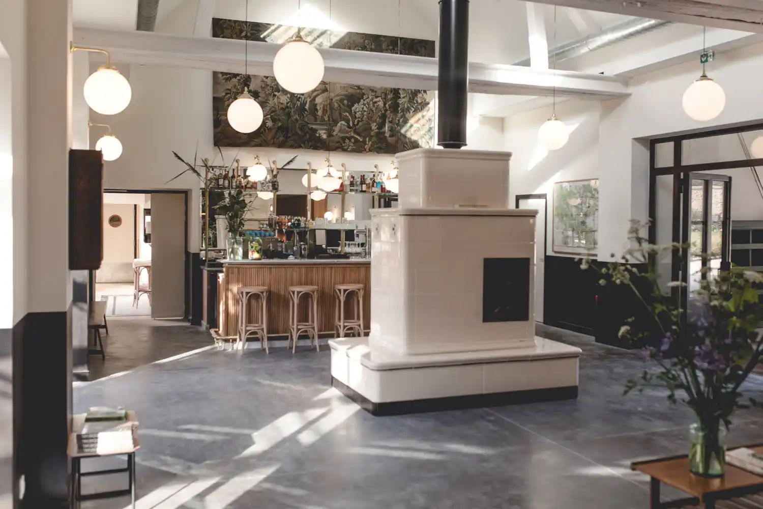 Lobby, Hôtel Le Barn, Bonnelles, France © Le Barn