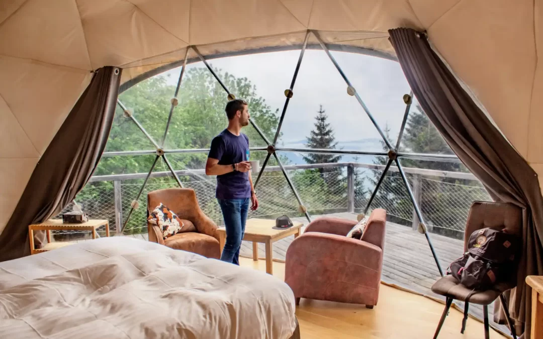 Whitepod, de drôles de dômes pour une expérience très nature