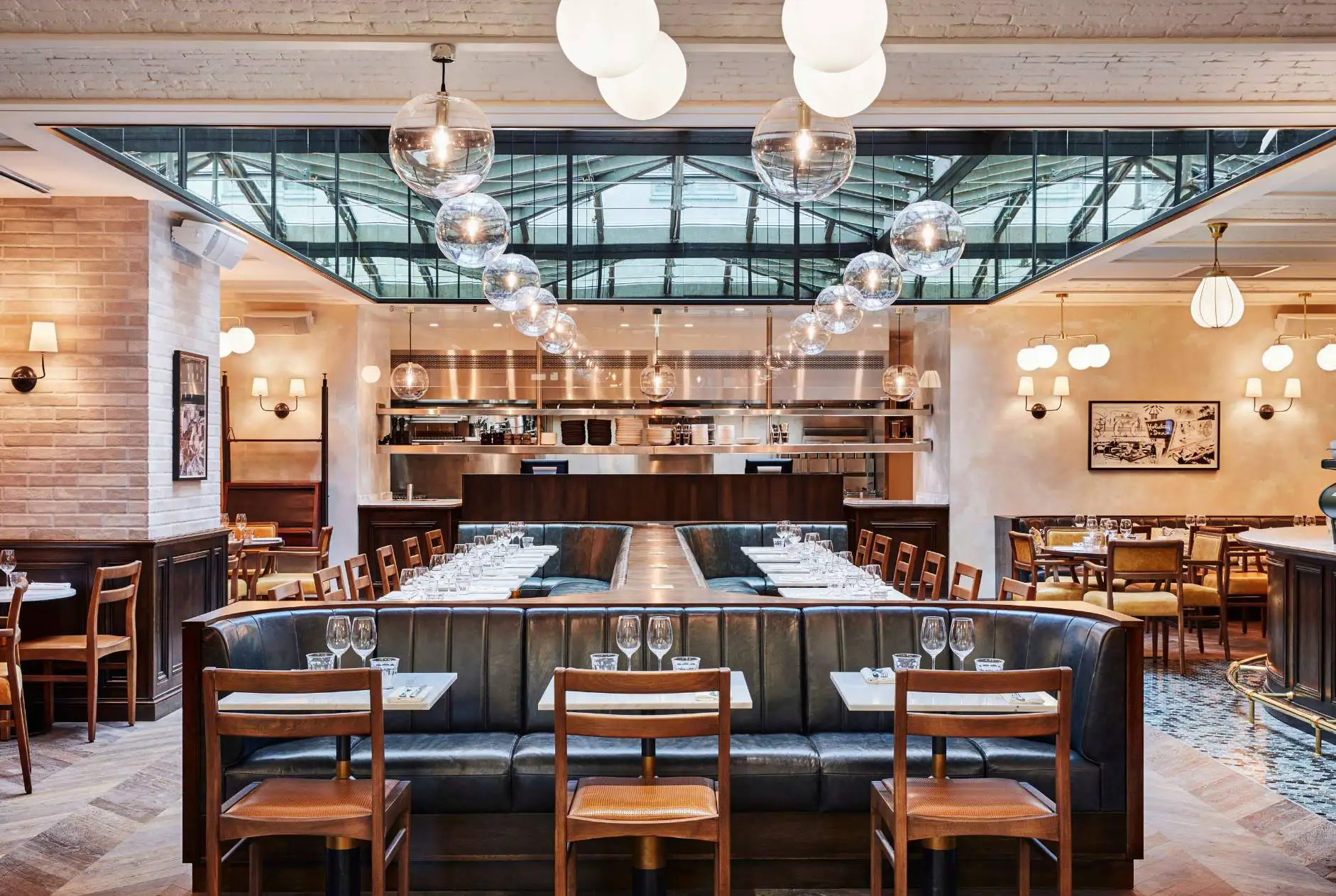 Brasserie Rivié, Hôtel Hoxton Paris, France © the hoxton