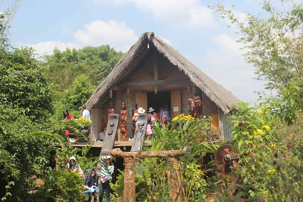 Sang Dok, Kô Tam, Đắk Lắk, Tây Nguyên, Vietnam © Kotam Sang Dok, Kô Tam, Đắk Lắk, Tây Nguyên, Vietnam © Kotam