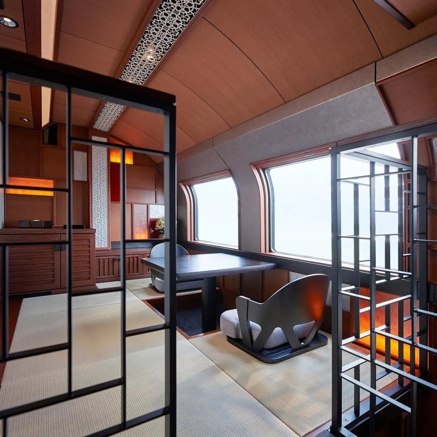 Shiki-Shima Suite, train Shiki-Shima, Japon © East Japan Railway Company