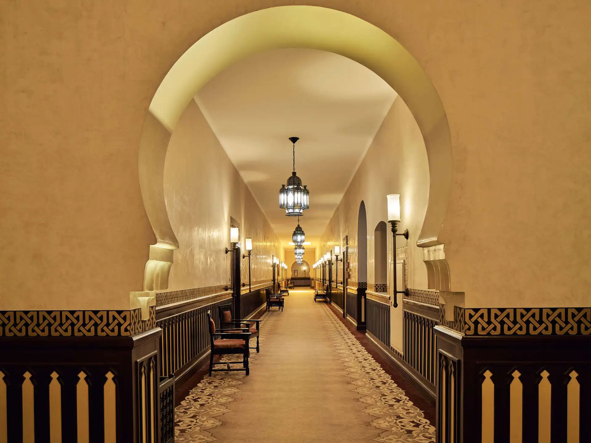 Couloir, Sofitel Legend Old Cataract Assouan, Égypte © Accor