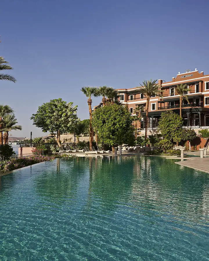 Piscine extérieure à débordement, Sofitel Legend Old Cataract Assouan, Égypte © Accor